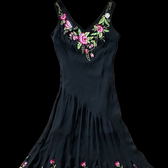Caché 1990's Hand-Embroidered Floral Embroidered Silk Dress - Picture 3 of 5